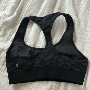 Lululemon REVERSIBLE sports bra